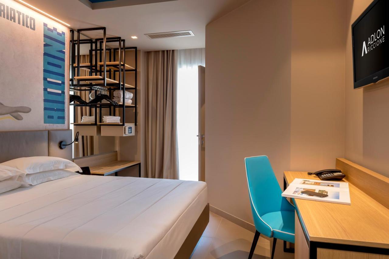 Hotel Adlon - Fronte Mare Riccione Exterior photo