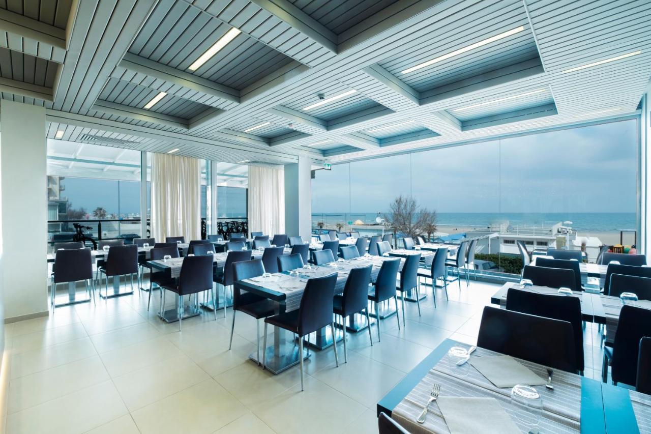 Hotel Adlon - Fronte Mare Riccione Exterior photo